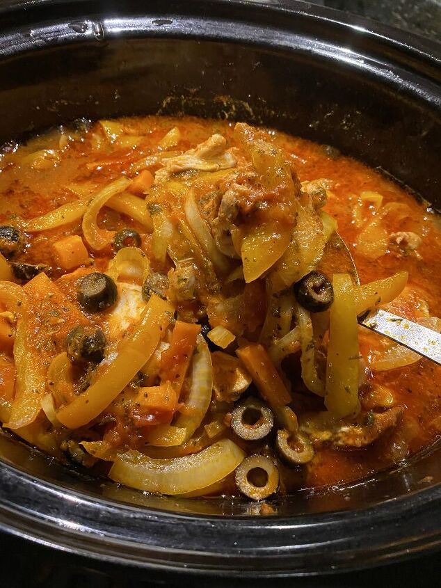 chicken cacciatore in the slow cooker