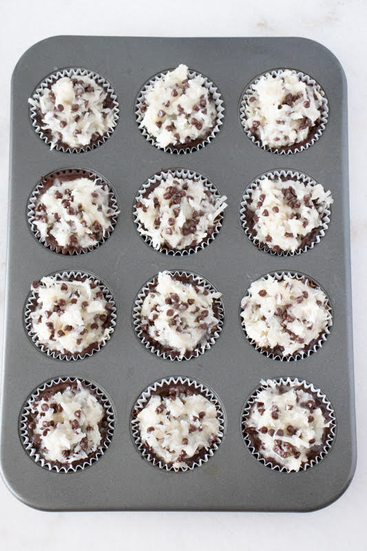 macaroon brownie cupcakes