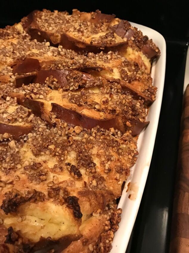 french toast bake with pecan crumble