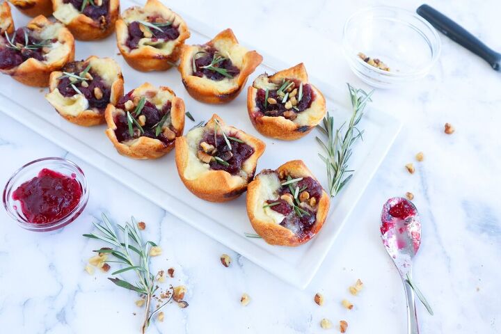 10 best christmas appetizers, Cranberry Brie Bites