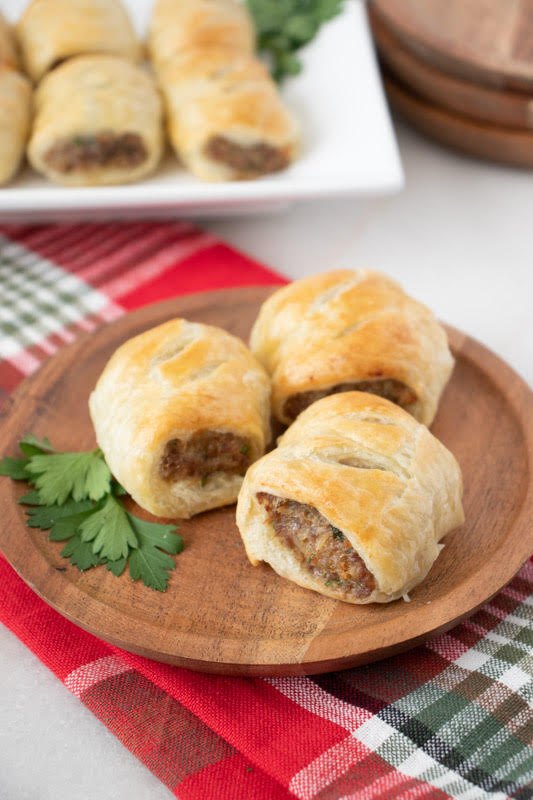 mini sausage rolls