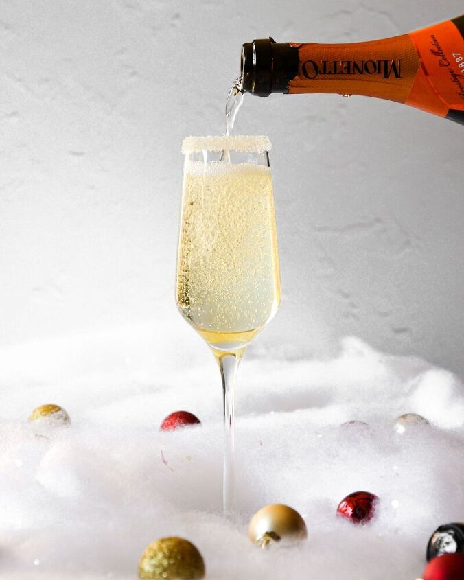 holiday elderflower prosecco cocktail