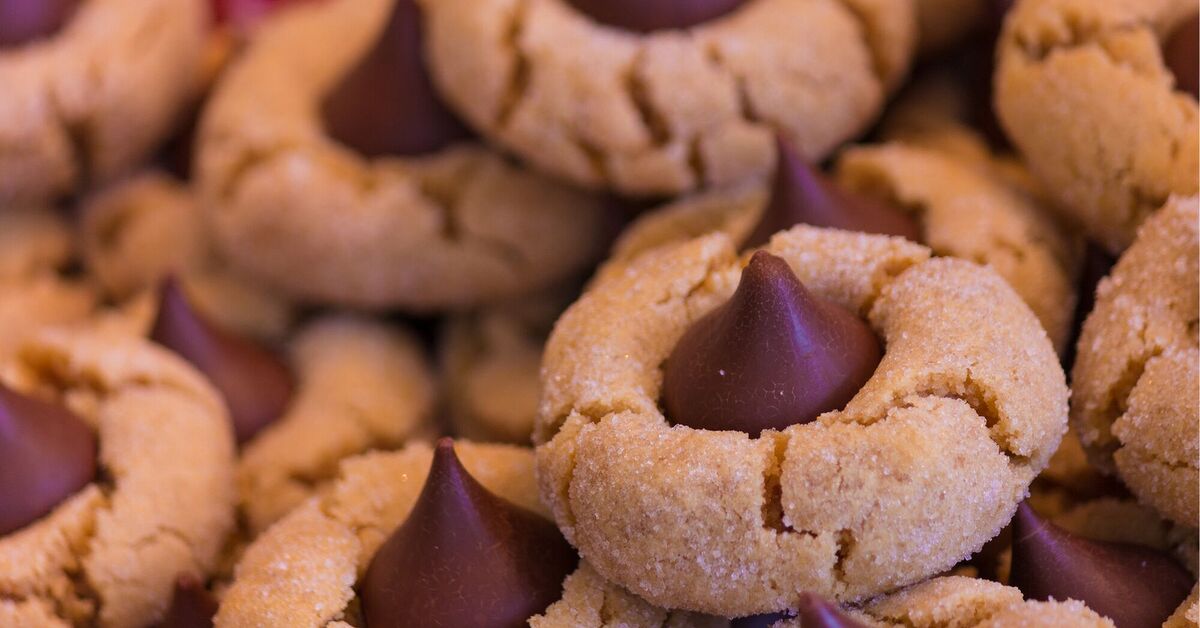 3 Quick and Easy Cookie Recipes With 6 Ingredients or Less! | Foodtalk
