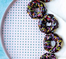 easy baked donut recipe with chocolate glaze