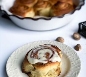 Overnight Egg Nog Cinnamon Rolls | Foodtalk