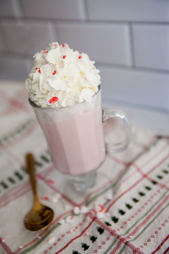 s how to make the ultimate cup of cocoa 10 ways, Peppermint White Hot Chocolate