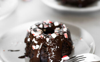 Mini Chocolate Peppermint Bundt Cakes