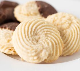 swirled shortbread cookies