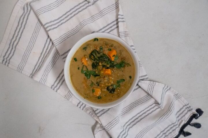healthy coconut curry lentil soup