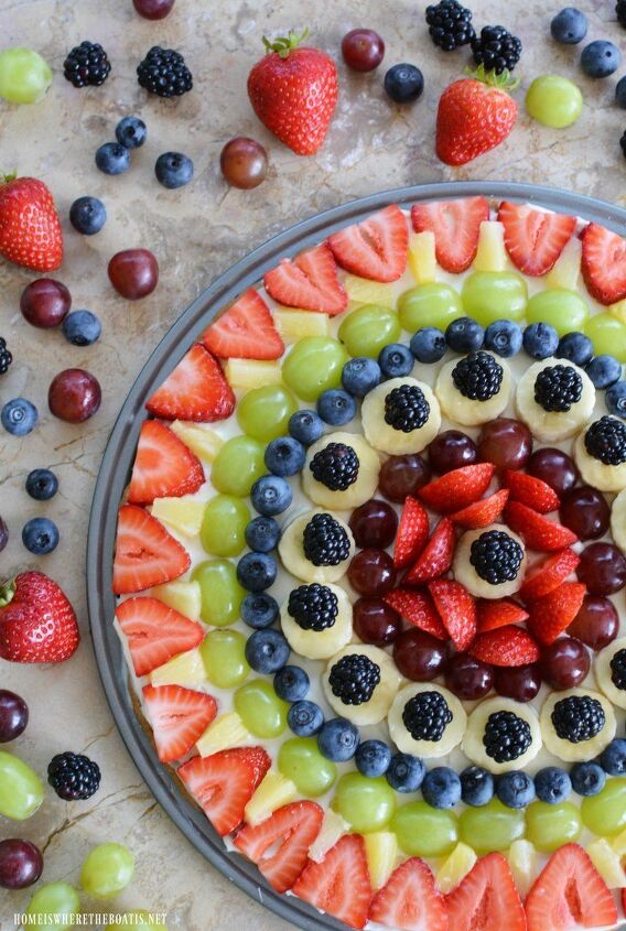 s 18 fruity baked desserts, Fruit Pizza With Chocolate Chip Cookie Crust