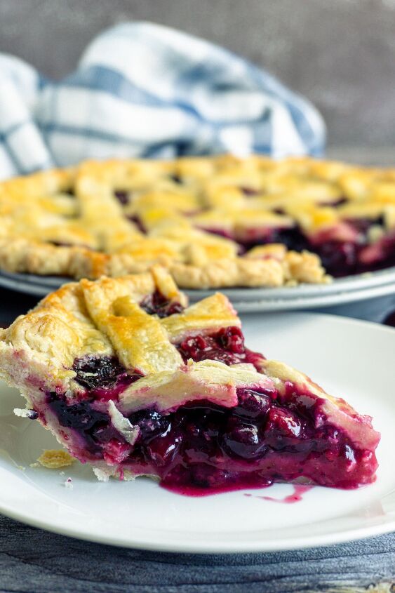 s 18 fruity baked desserts, Cherry Berry Pie