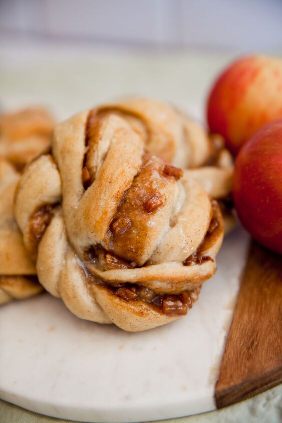 s 18 fruity baked desserts, Caramel Apple Twists