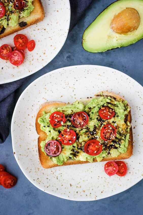 avocado toast with balsamic glaze