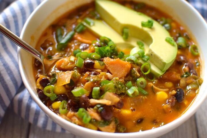 healthy vegan tortilla soup