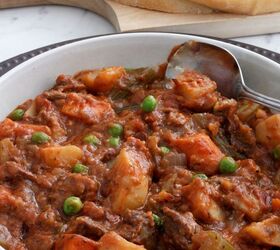 s 15 set and forget crock pot meals, Slow Cooker Beef Stew