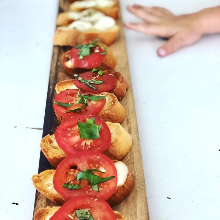 tomato bruschetta that is easy and quick to make