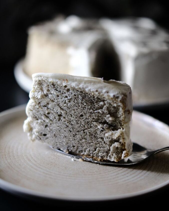 black sesame totoro chiffon cake
