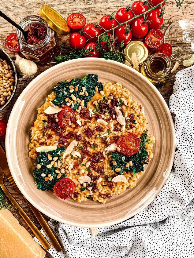sun dried tomato risotto with spinach roasted tomatoes and pine nuts