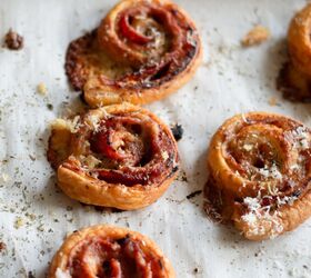 puffed pizza spirals with melted garlic butter and italian seasoning