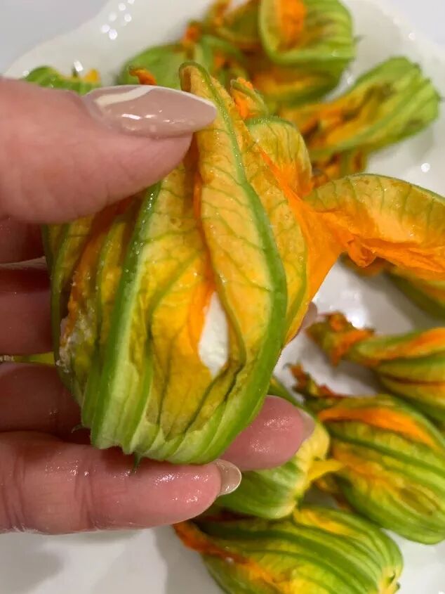fried zucchini blossoms, Wrapping the Blossoms