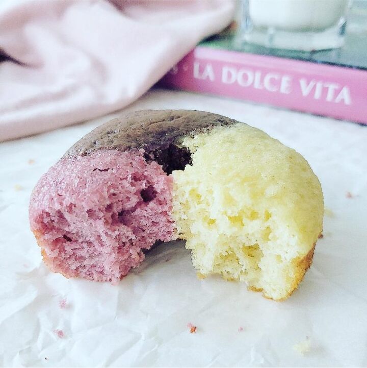 neapolitan donuts