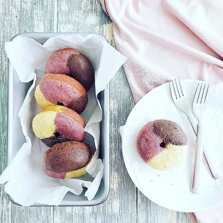 neapolitan donuts