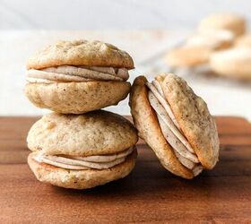 Pear Spiced Whoopie Pies