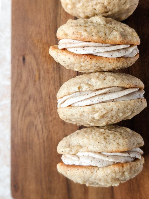pear spiced whoopie pies