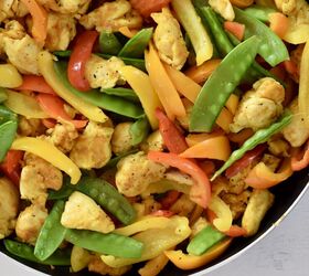 The sweet and spicy stir-fry you can toss together in less than 30 minutes (hello, easy dinner!)