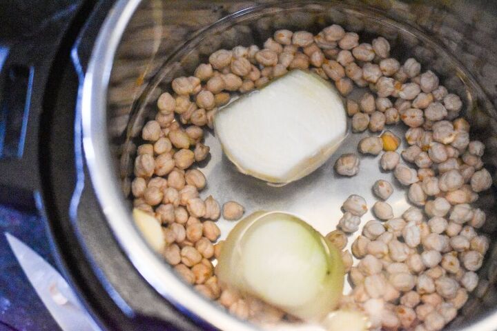 instant pot hummus, Add baking soda to make the skins of the beans basically disintegrate