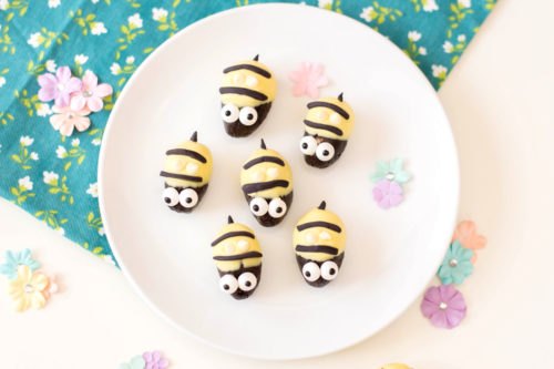 bumblebee oreo cookie truffles with cream cheese for spring
