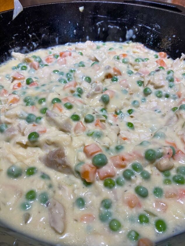 Easy Homemade Chicken Pot Pie | Foodtalk