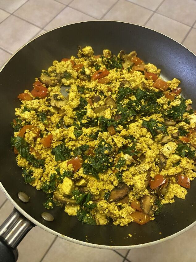 vegan tofu veggie scramble