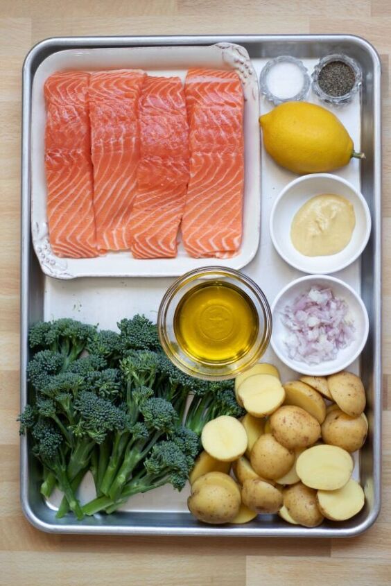 sheet pan salmon with broccolini and baby potatoes