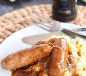 Bangers and Mash With Milk Stout Gravy {Sausage and Mashed Potatoes} | Foodtalk