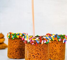 https://cdn-fastly.foodtalkdaily.com/media/2021/01/30/6499945/peanut-butter-cookie-shot-glasses-with-spiked-pb-j-milk.jpg?size=720x845&nocrop=1