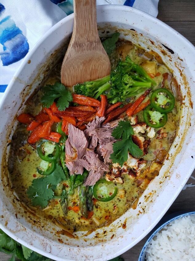 thai green curry dish