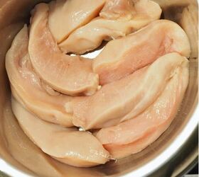 healthy crack chicken instant pot or slow cooker, Place chicken in single layer on bottom of pan