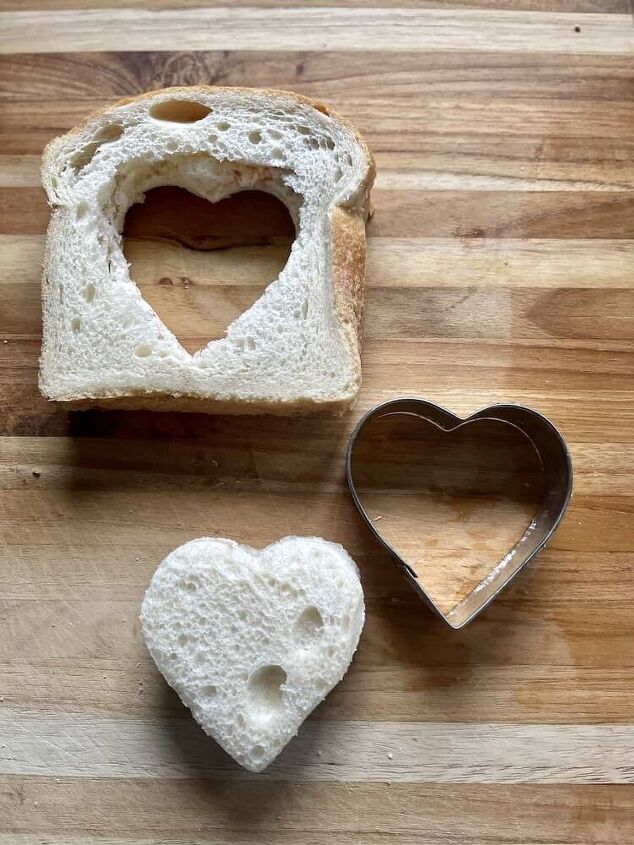 heart shaped stuffed french toast