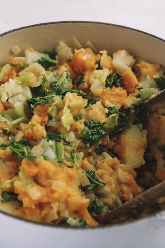 dutch stamppot mashed vegetable stew