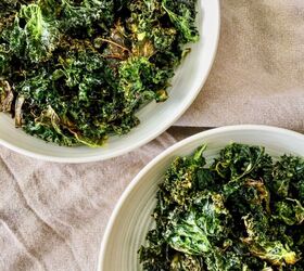 Turn kale into a crunchy, tasty snack with 2 ingredients