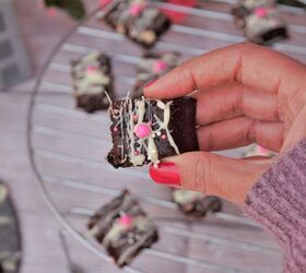 Date-Chocolate Fudge Bites | No Bake Healthy Energy Bites