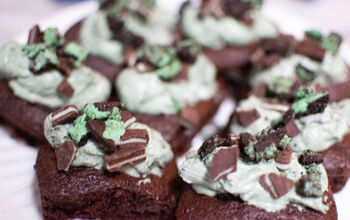 Double Mint Stuffed Chocolate Cupcakes (Oreo and Andes)