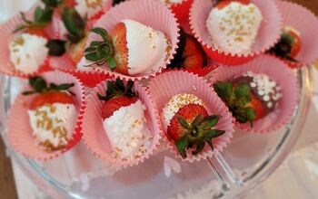 Homemade Chocolate Covered Strawberries for Valentine's Gifts!