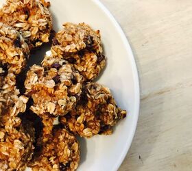 Peanut Butter and Banana Oat Cookies
