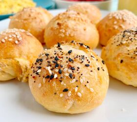 Turn 3-ingredient dough into delicious stuffed bagel bites