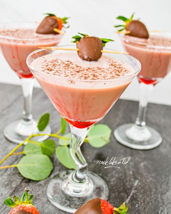 the chocolate covered strawberry martini