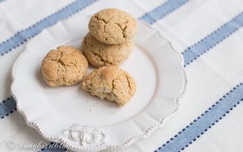 Almond Flavored Oatmeal Cookies Recipe