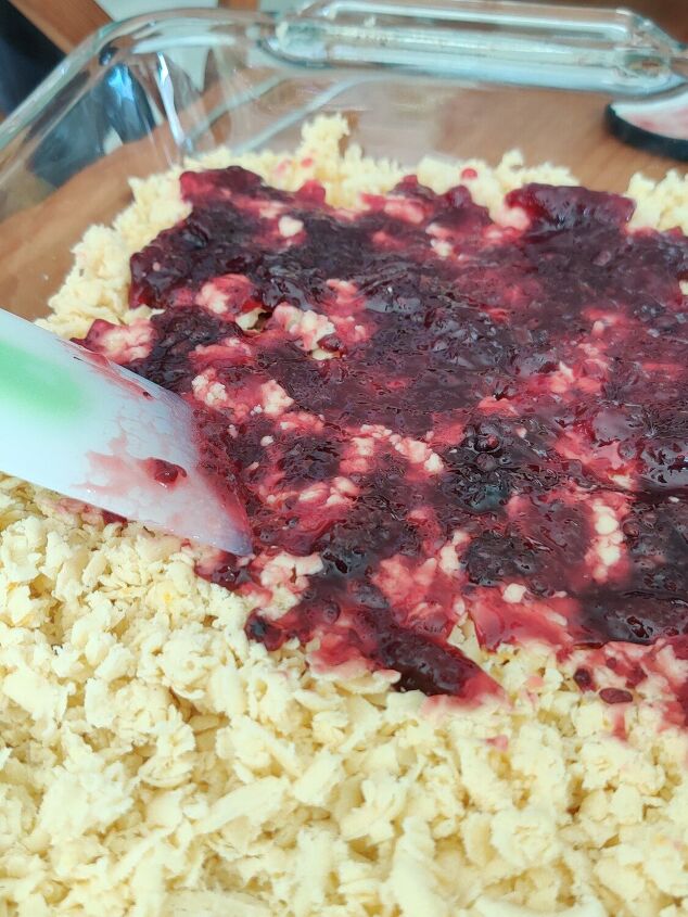 blackberry jam grated shortbread