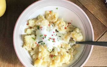 Garlic Mashed Potatoes Made in a Slow Cooker